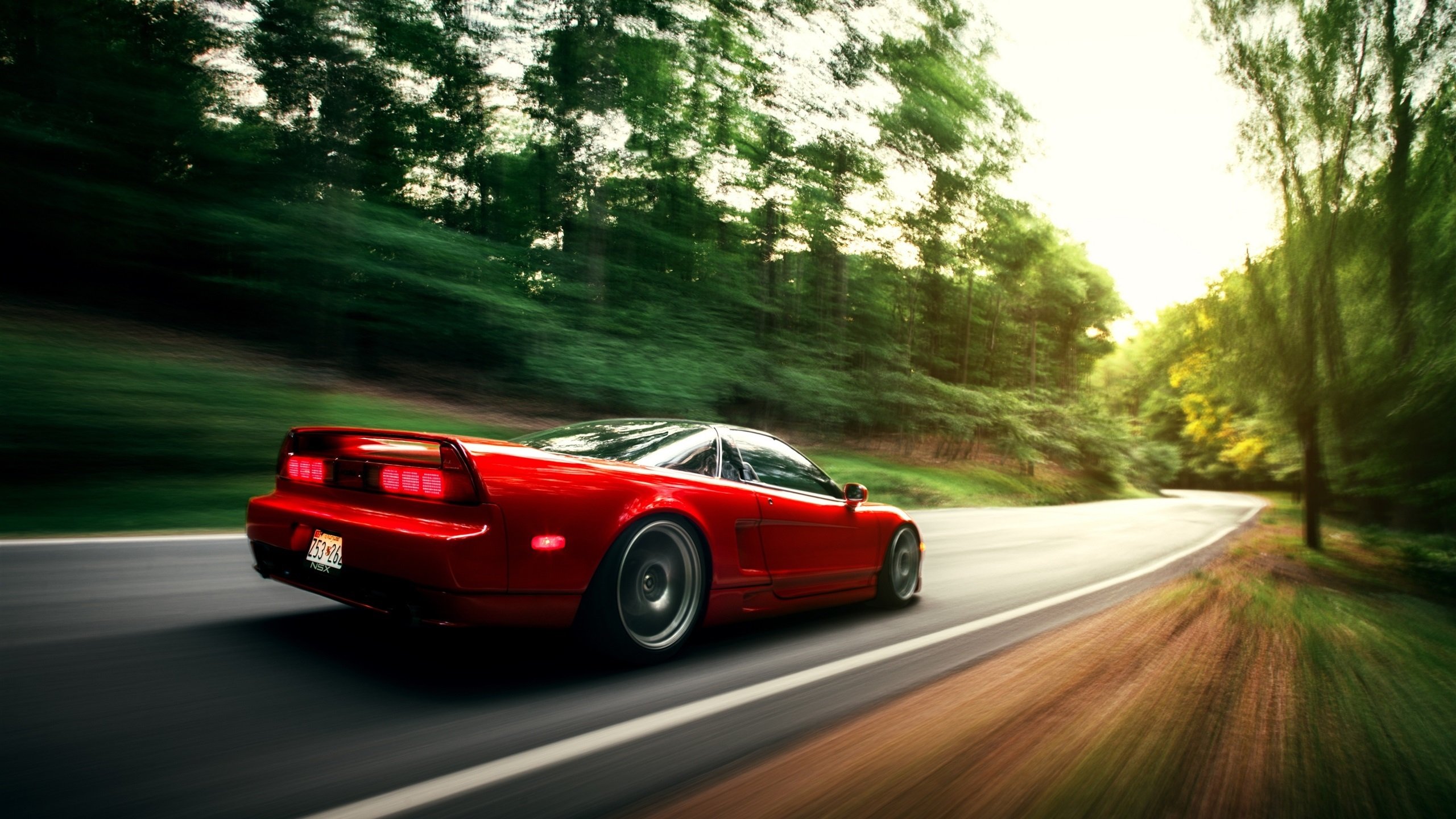 kaiyun网站-_火山脚下的探险跑：自然风光中的极限运动_，火山探险之旅