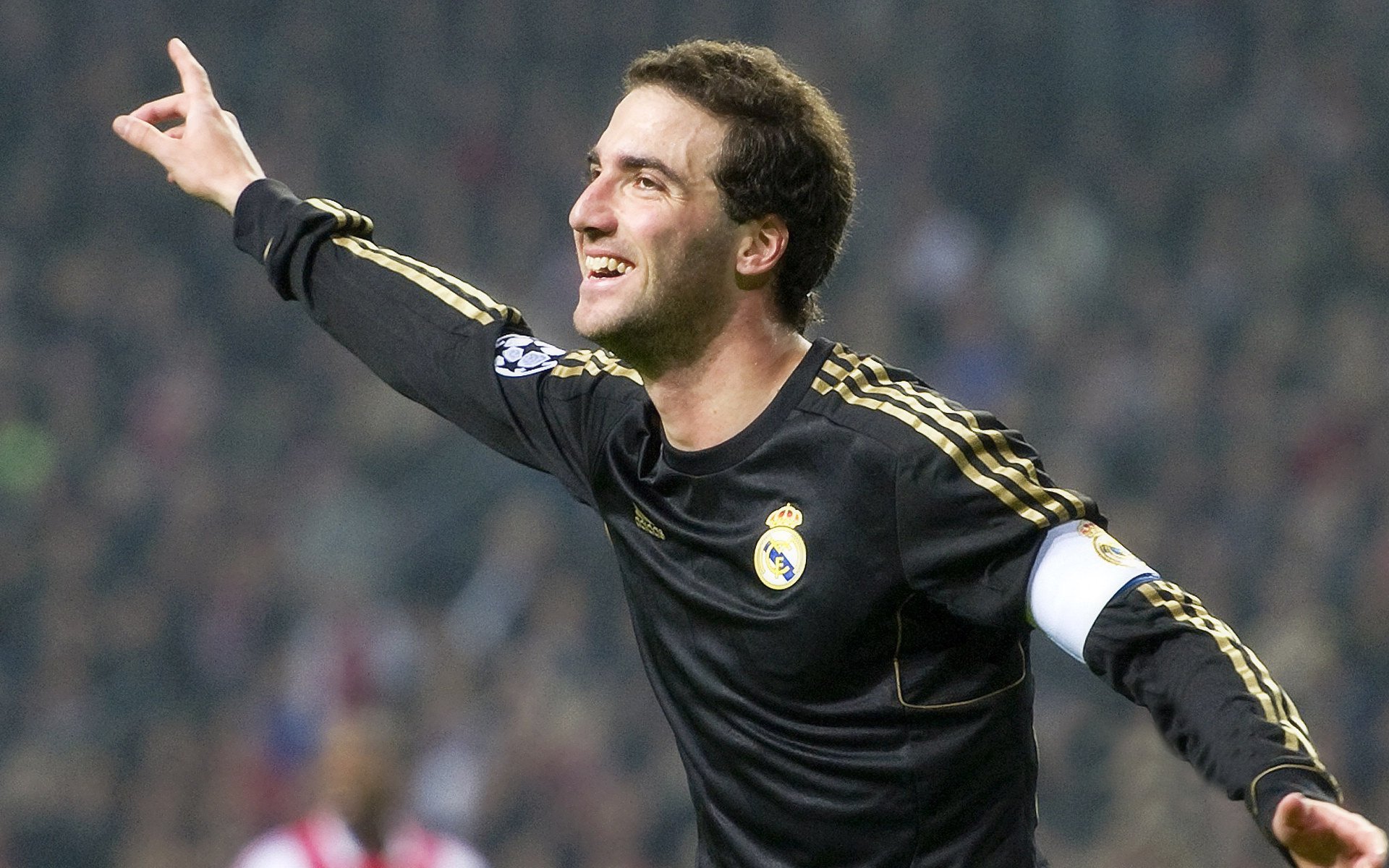 电竞选手媒体表现力培训逐步制度化，媒体对电竞报道